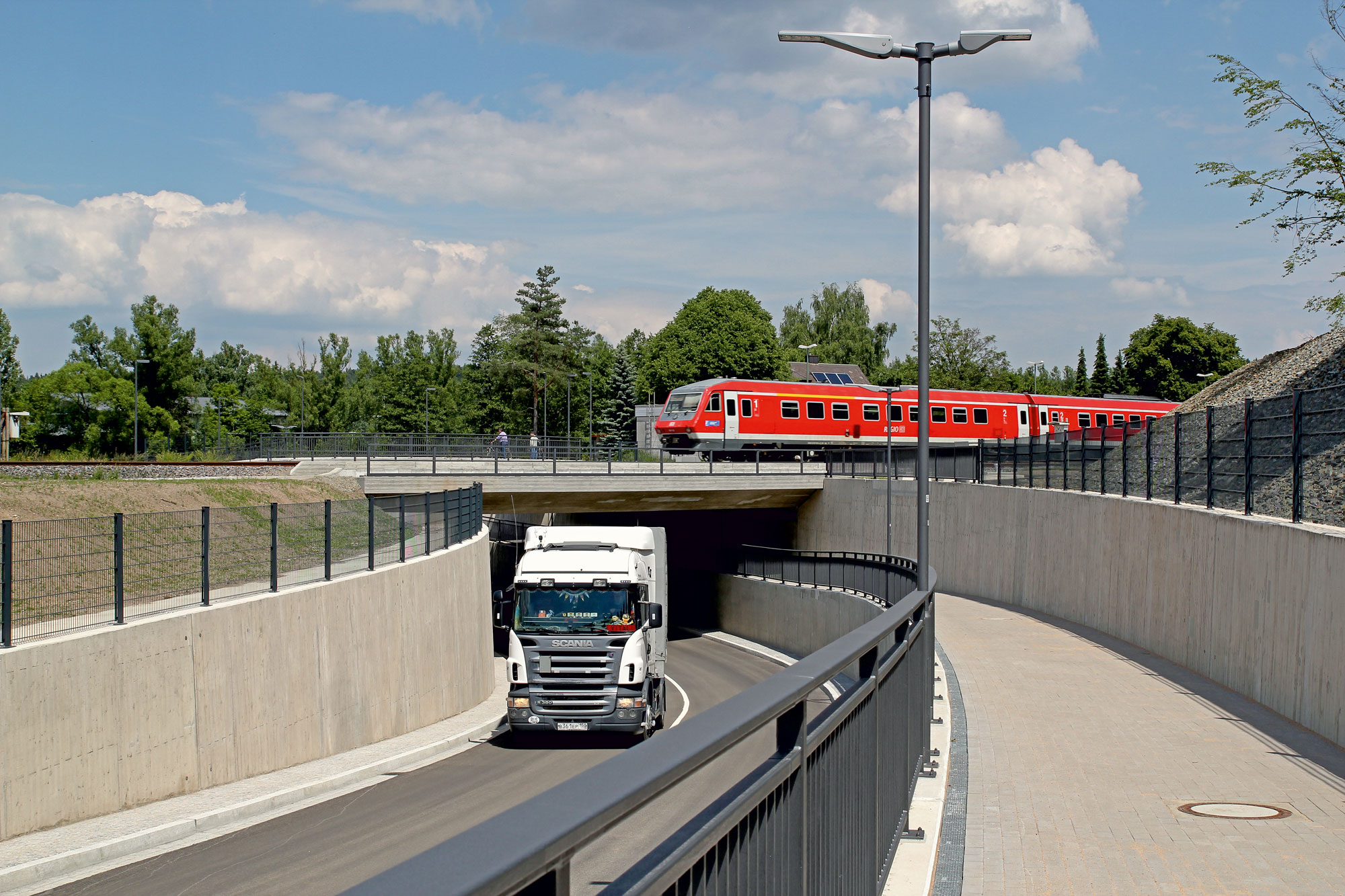 Weiherhammer Gemeindeverbindungsstraße – Bahnunterführung         