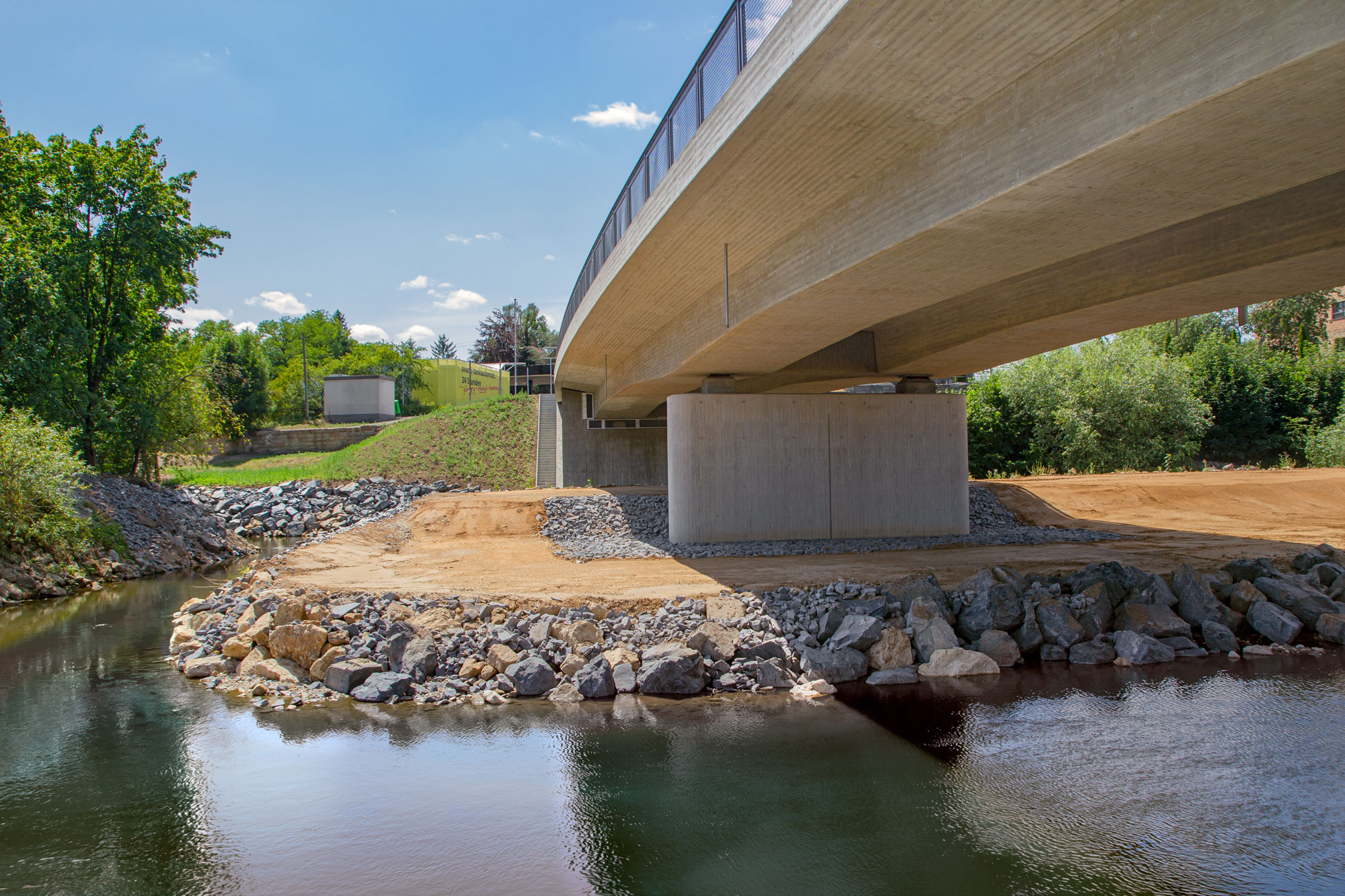 B 173 in Hochstadt, Neubau der Brücke über den Main